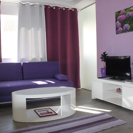 קאבטאט Apartments Floki חדר תמונה