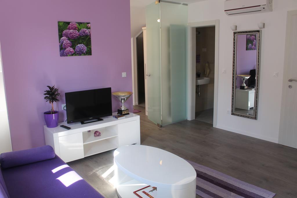 קאבטאט Apartments Floki חדר תמונה