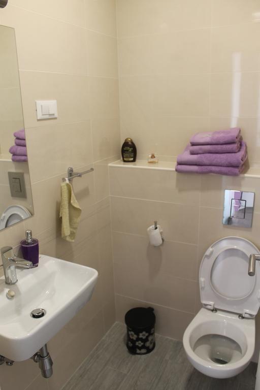 קאבטאט Apartments Floki חדר תמונה