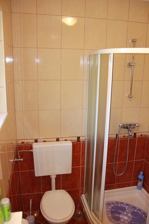 קאבטאט Apartments Floki חדר תמונה