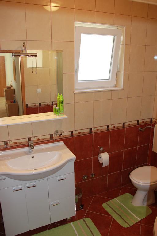 קאבטאט Apartments Floki חדר תמונה