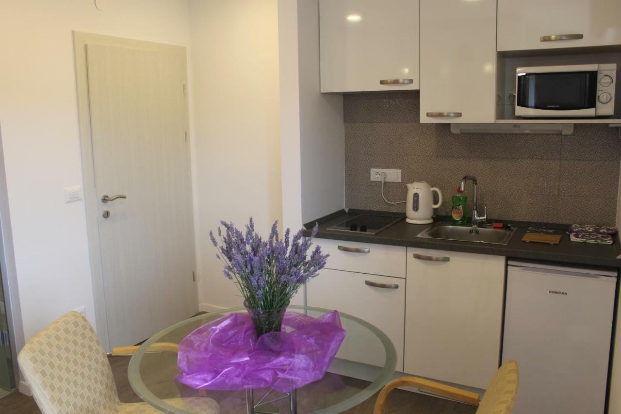 קאבטאט Apartments Floki מראה חיצוני תמונה